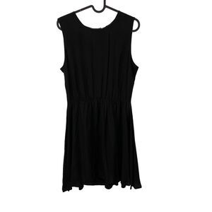 United Colors of Benetton Women's Urban Basic Sleeveless Dress. Black. Medium.